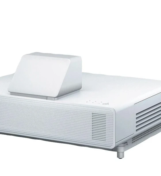 Proiector EPSON EB-800F, tehnologie 3LCD, display 0.62 inch, 5.000 Lumeni, FULLHD, 16:9, contrast 2.500.000:1, sursa lumina Laser, 20.000 ore, diagonala 65 inch-130 inch