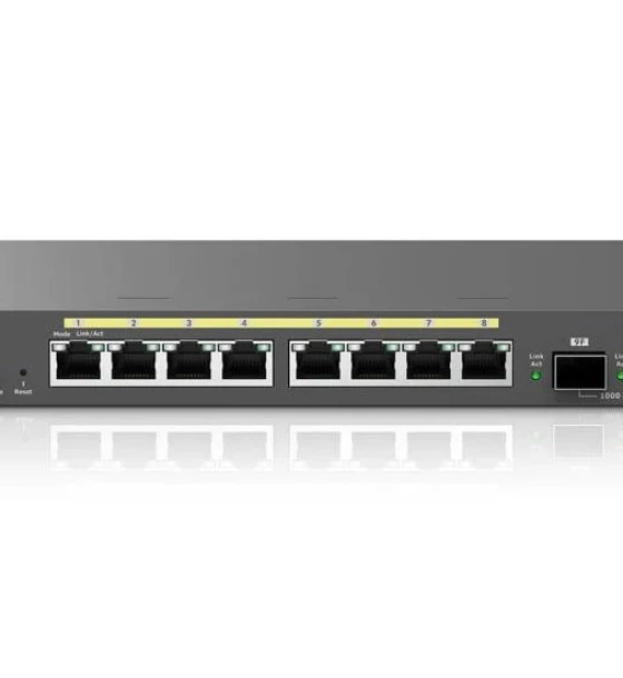 Access point Switch EnGenius Managed stand-alone Desktop 8-port GbE 130W cu 2 antene SFP