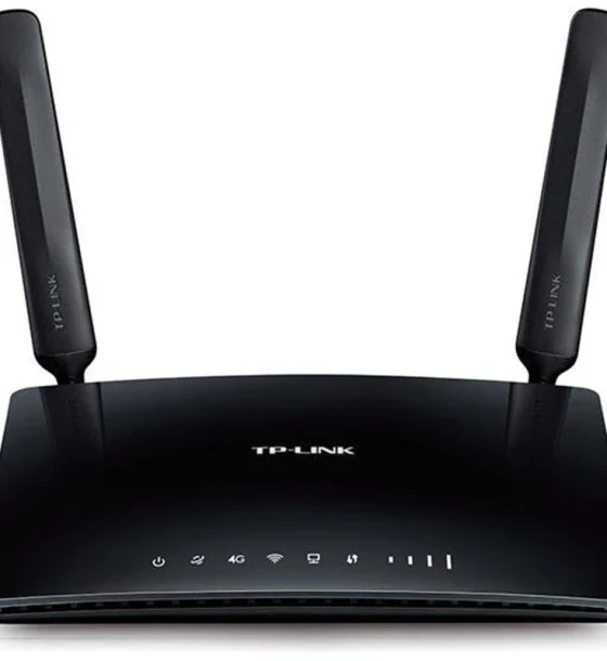 Router Wireless TP-Link ARCHER MR200, 1xLAN WAN 10, 3xLAN10, 3antene WiFi interne, 2 antene 4G LTE externe, 1 SIM card slot, dual-bandAC750 300Mbps, 3GG, Buton Wireless Power LedON OFF