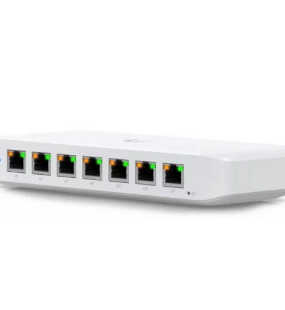 UBIQUITI 8 PORT GBE SWITC USW-ULTRA, dimensiuni 203 x 76 x 33 mm, Greutate 320g, Interfata 8 x 10/100/1000Mbps, 7 porturi POE, Capacitate Switch 16Gbps, Buget POE 42W