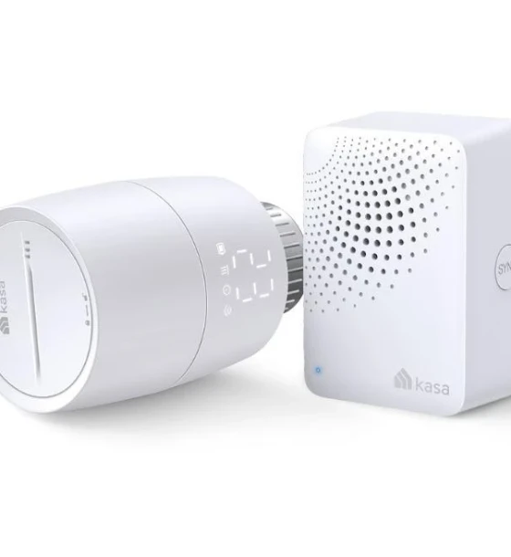 Dispozitiv smart home TP-LINK KE100 KIT, Termostat smart wireless pentru calorifer, 2.4 GHz Wi-Fi, 868 MHz, Android 5.0 sau mai recenta, iOS 10 sau mai recenta