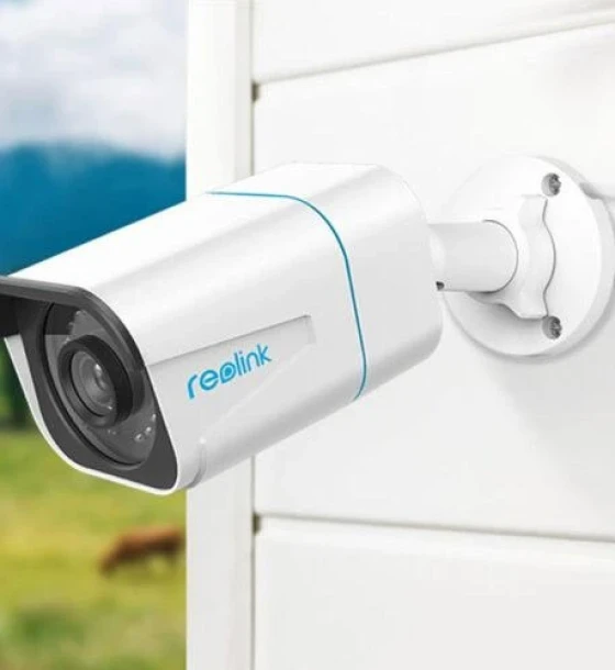 Camera de supraveghere Reolink RLC-810A P330 Senzor 1/2.49 inchCMOS video 8 Megapixeli 3840 x 2160 pixeli Cadre/secunda 25 FPS Lentila fixa 2.8mm Diafragma F2.0 Unghi de vizualizare