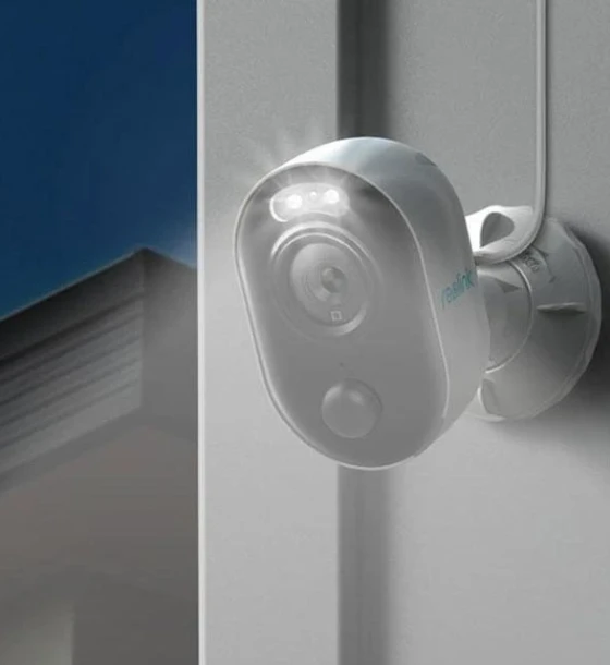 Camera supraveghere IP Reolink E SERIES E430 4MP Camera de supraveghere Wi-Fi, Detectie oameni vehicule animale, Audio bidirectional, Instalare usoara si flexibila, pana la 512GB SD card